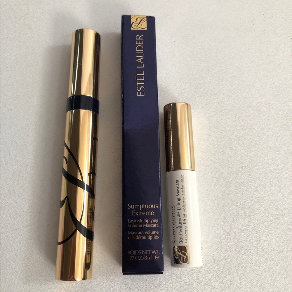 Estee Lauder Sumptuous Extreme Mascara and a mini of Sumptuous bold mascara